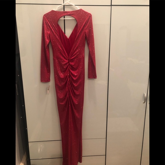 Red long sleeve beautiful red sparkly gown/size 7 juniors - Picture 2 of 3